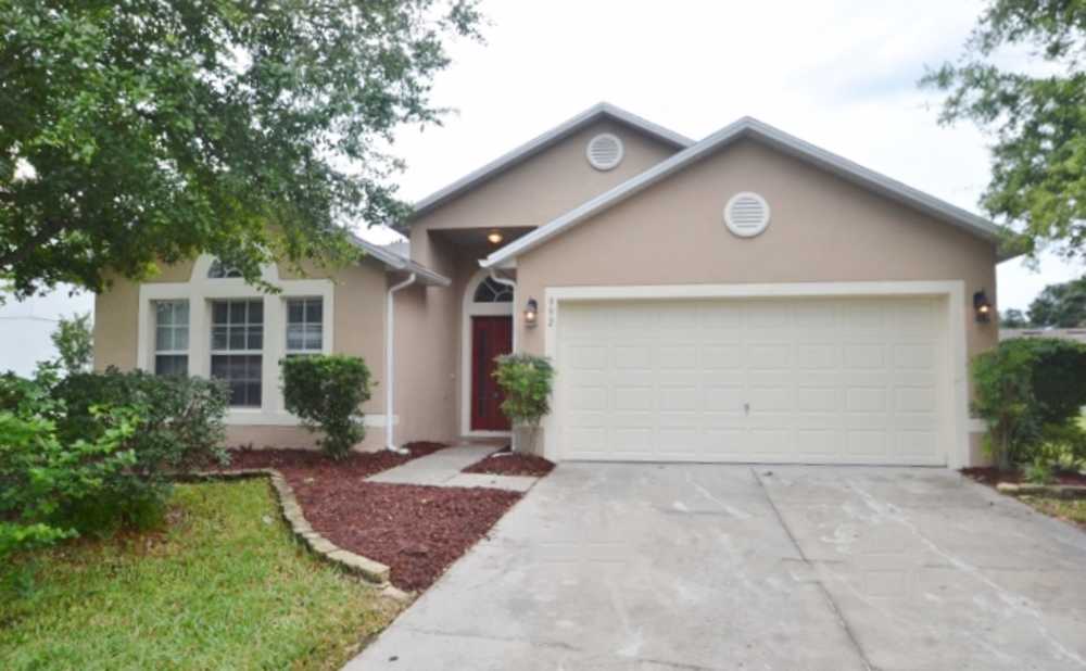 992 Vanderbilt Dr, Eustis, FL, 32726